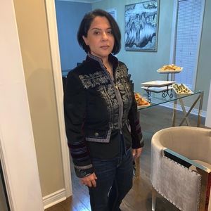 Meet your Posher, Wagma